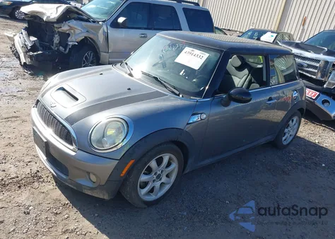 2009 Mini Cooper S from USA, damaged, VIN WMWMF73519TX40097